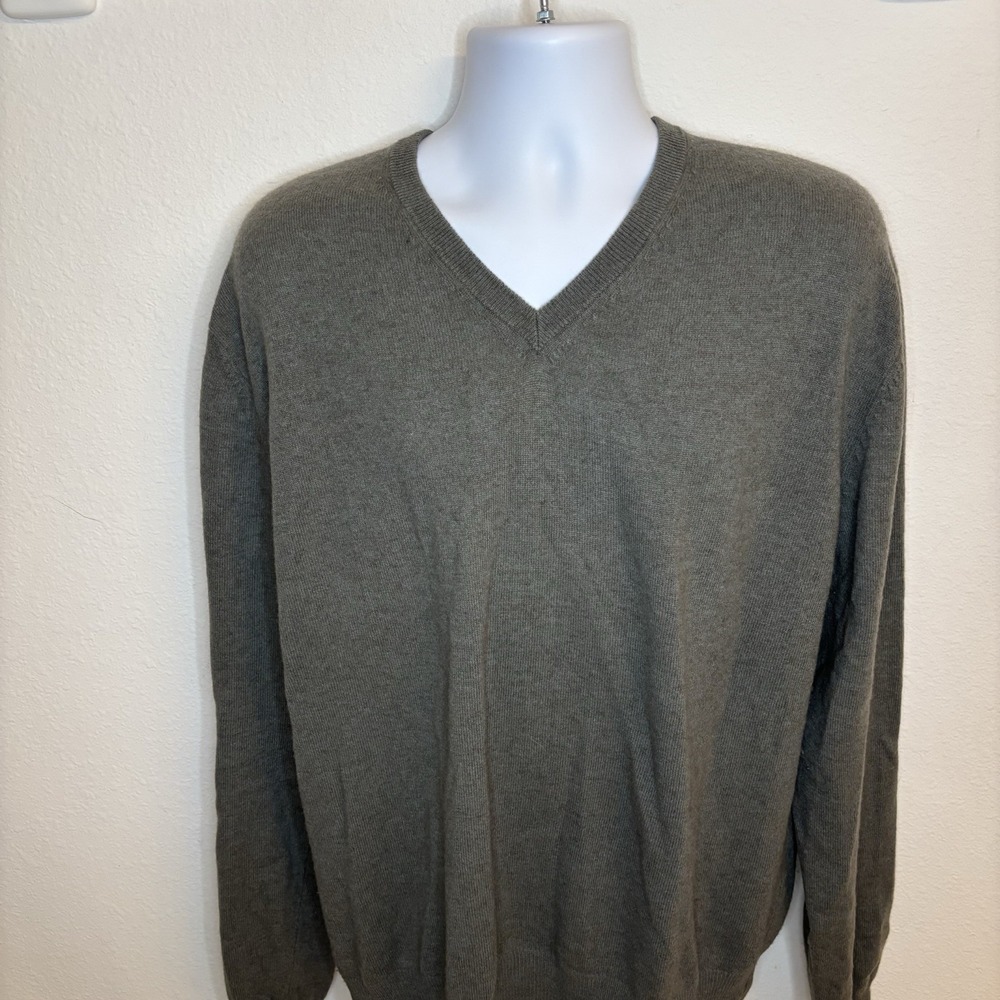 Preppy Cashmere V Neck Sweater Men's L /XL Green  Moray Brand Mongolian Cashmere